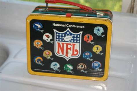 old metal nfl lunch box|1975 nfl lunch box.